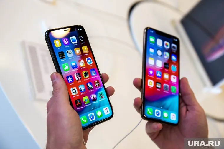 Прошлая линейка iPhone вышла на российский рынок в ноябре 2020 года