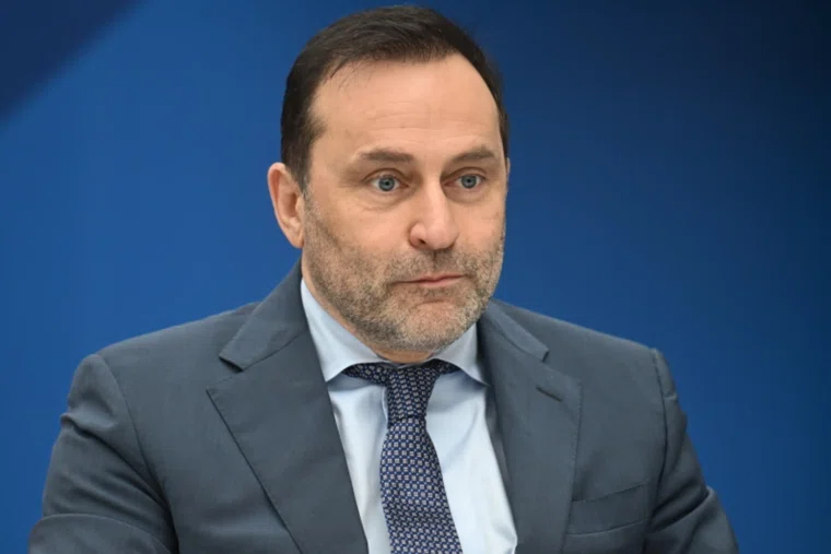 Решение о допуске паралимпийцев из РФ к Играм косвенно должно влиять и давать пример МОК, заявил Свищев