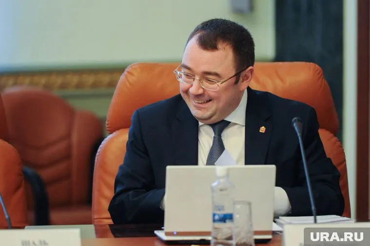 Виктор Мамин принял кадровое решение