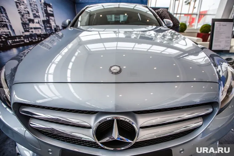 Самым дорогим стал Mercedes-Benz стоимостью 5 млн рублей