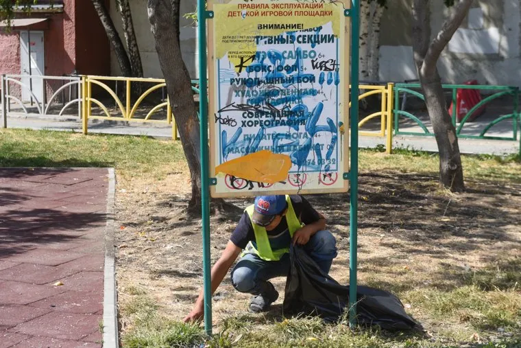 Орлов в сквере на Пехотинцев. Екатеринбург 