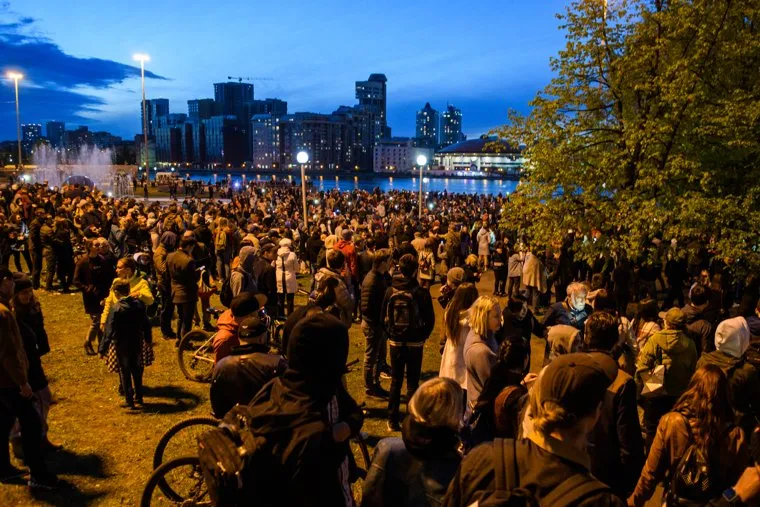 Третий день протестов против строительства храма Св. Екатерины в сквере у театра драмы. Екатеринбург