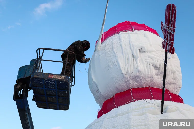 Ледовый городок будут строить постепенно