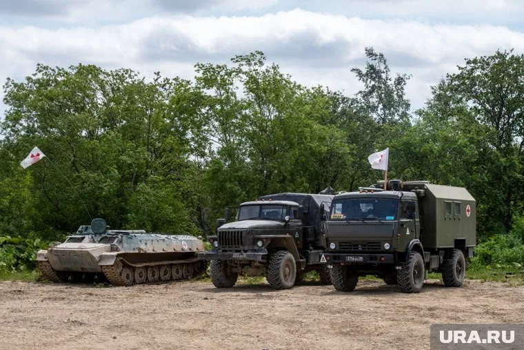 ВС РФ должны уничтожить формирования ВСУ, которые находятся вне кольца Бахмута, считает Александр Матюшин