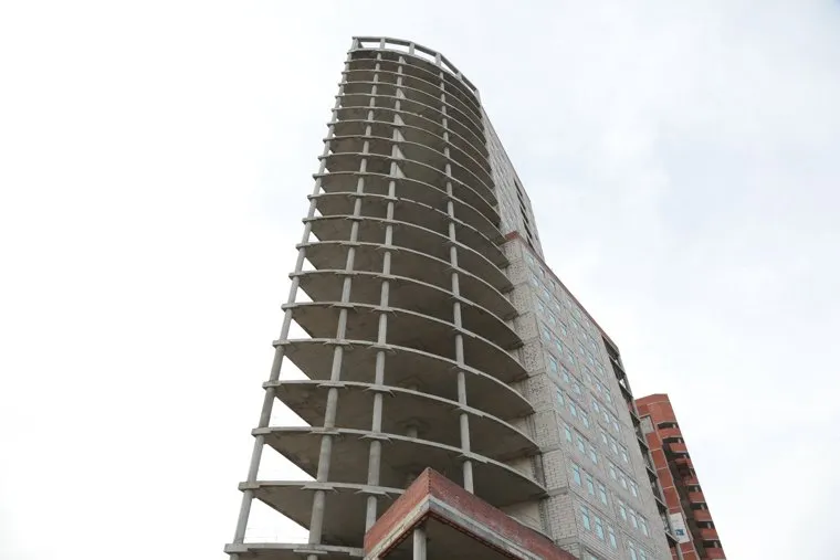 Долгострой и виды города. Пермь