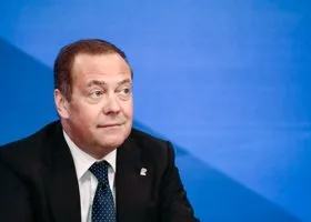 Медведев предложил Южной Корее устроить «Игру в кальмара» после двух импичментов