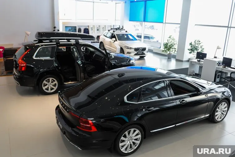 Импортные автомобили подорожают быстрее, считает Олег Мосеев