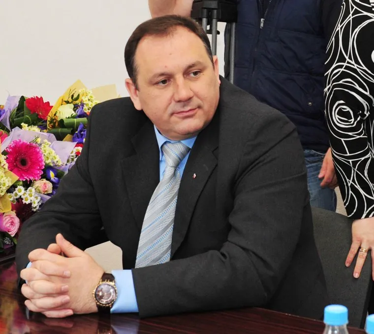 Ряшин Максим, глава администрации. Василий Филипенко, глава города. Ханты-Мансийск