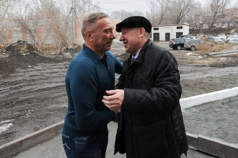 Открытие бесплатного теннисного корта «Жемчужина». Челябинск, тефтелев евгений, аристов александр