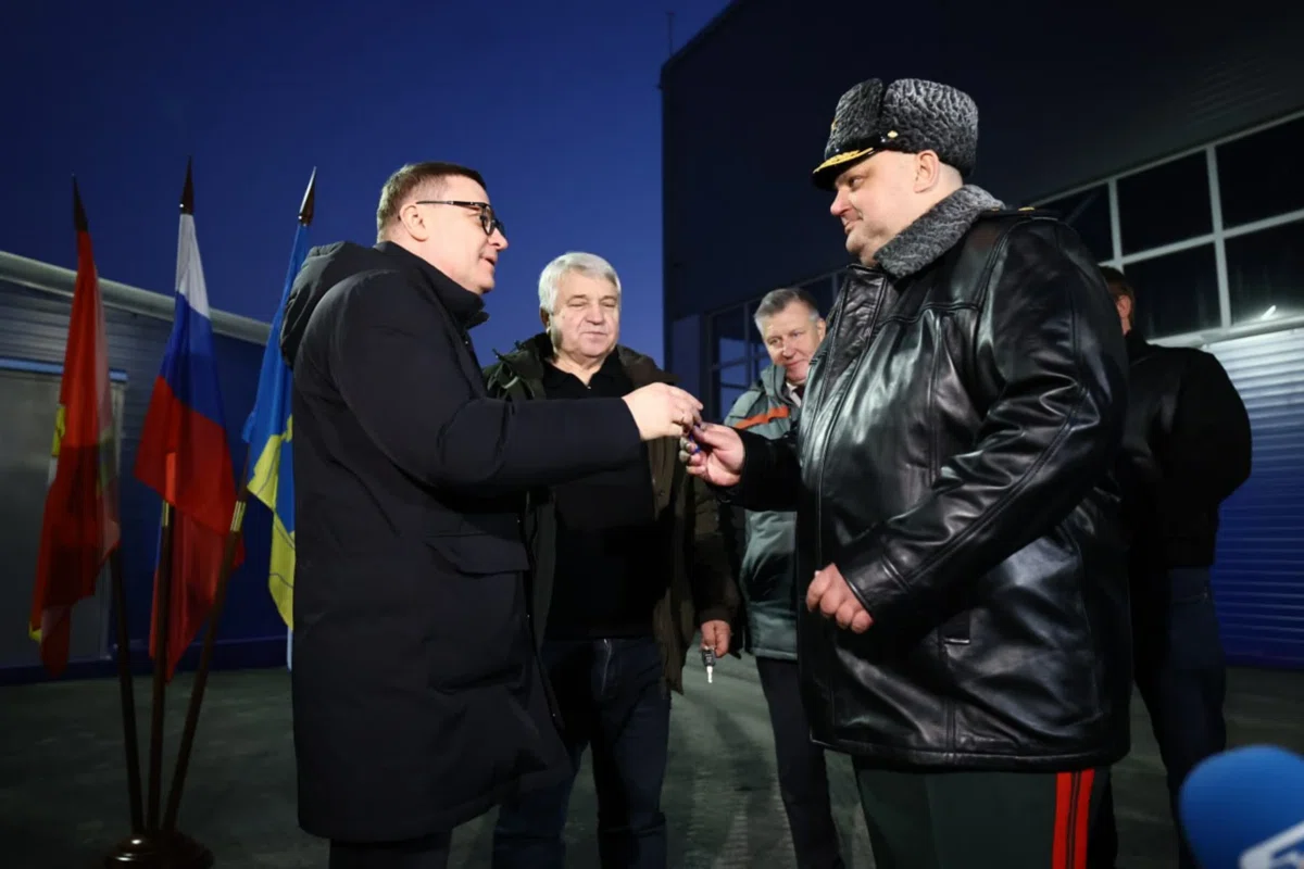 По словам Алексея Текслера, техника будет необходима на фронте