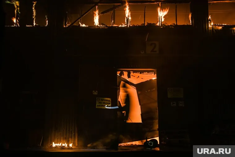 В Сосьве после пожара местные жители продолжают искать родственников