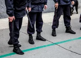 На Урале осуждены четверо экс-полицейских, заставлявших подростков рыть себе могилу