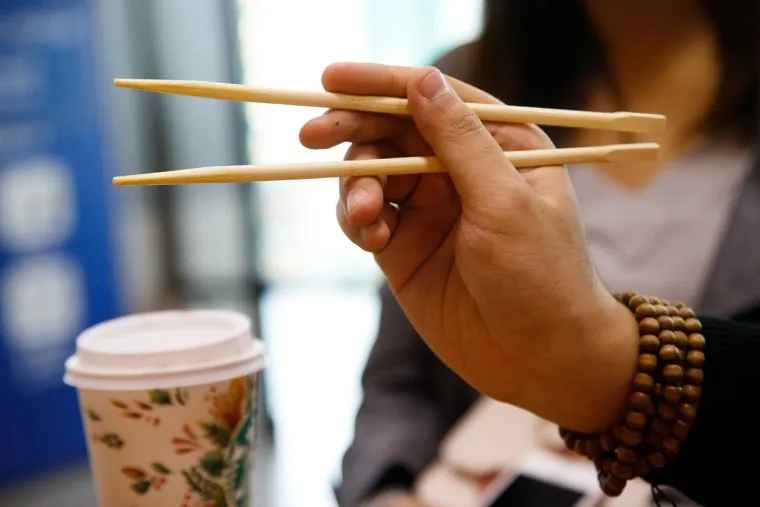 Прогулка со студентом из Китая Максимом Цао (Цао Лян) в поисках секретов китайской кухни. Екатеринбург