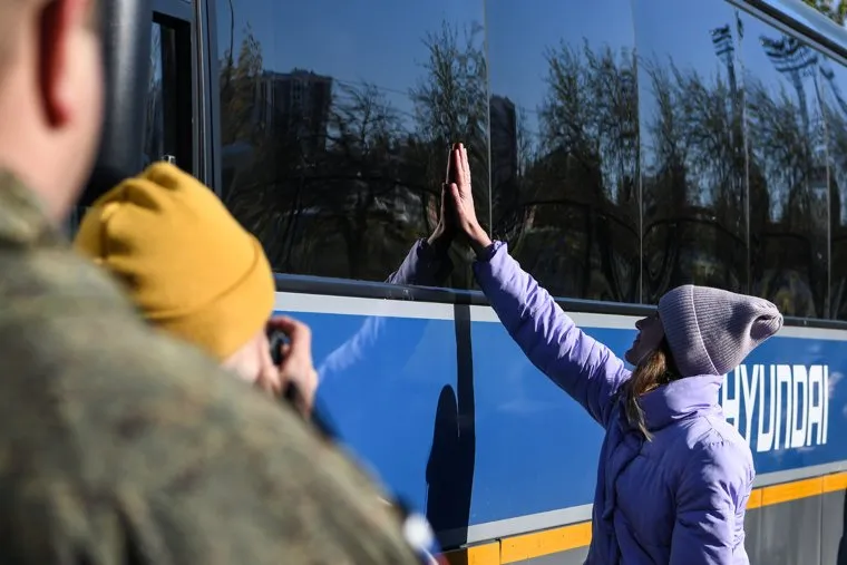 Отправление мобилизованных свердловчан из ДК Металлург. Свердловская область, Верхняя Пышма