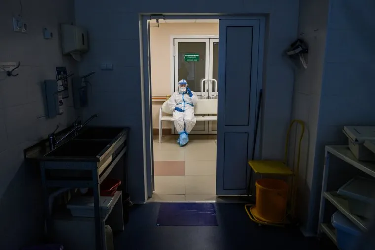 Дезинфекция красной зоны Госпиталя ветеранов войн. Екатеринбург