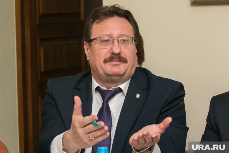 Чиновник Лушников планирует уйти в отставку с должности главы курганского департамента АПК