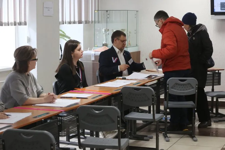 Выборы и голосование на участке. Тюмень