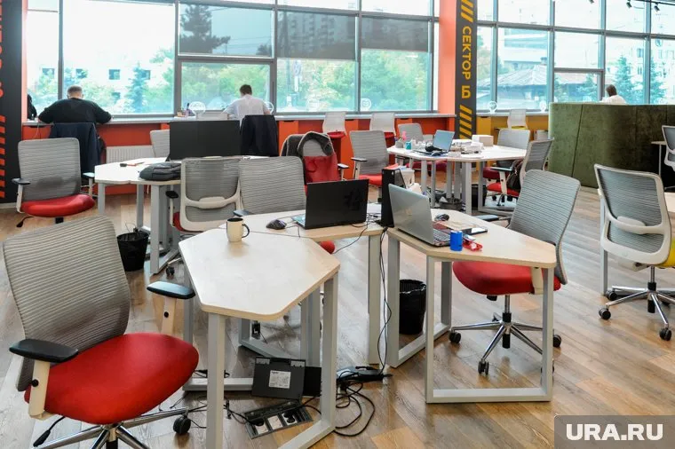 Жители Челябинска высказались о сокращенной рабочей неделе