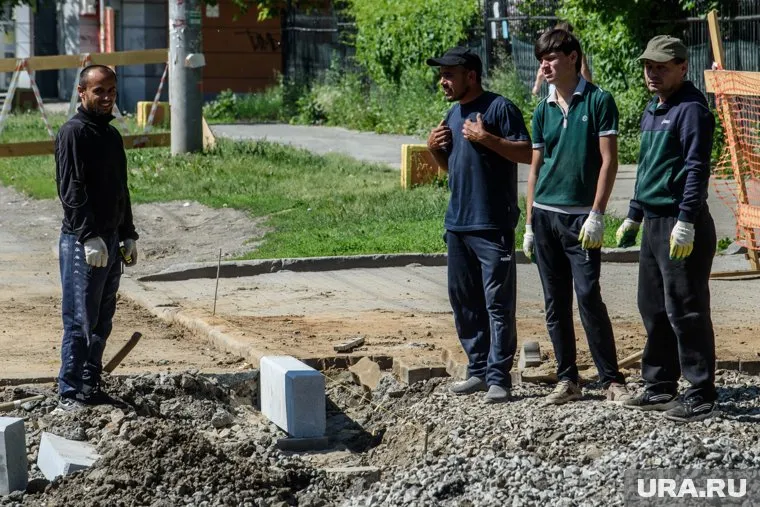 Процесс выдворения нарушителей из округа на контроле прокуратуры ЯНАО
