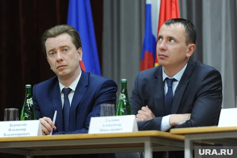 Соратник Владимира Бурматова (слева) Александр Галкин (справа) накануне партконференции ЕР покинул избирательный штаб депутата