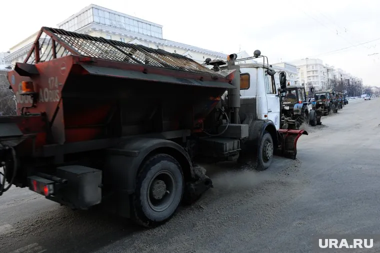 В Челябинске сменился подрядчик по уборке дорог