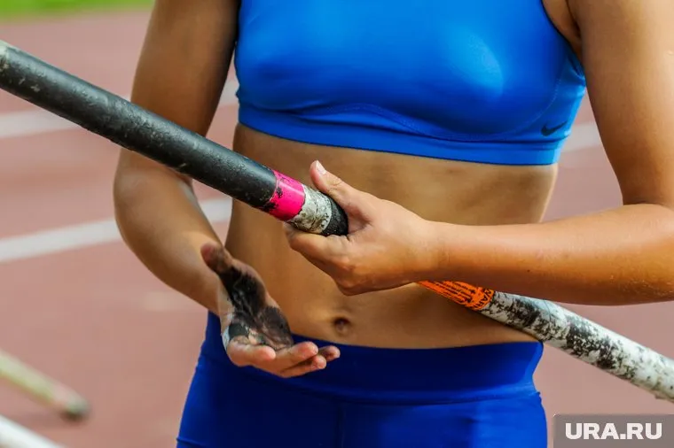 Легкоатлетки сфотографировались после победы на Олимпиаде