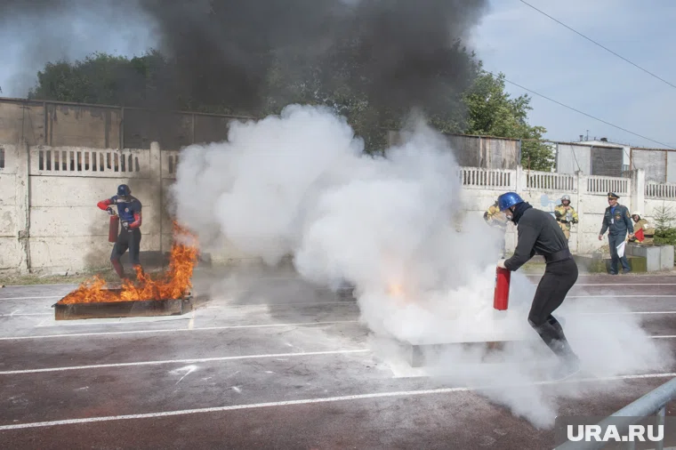 Чемпионат по пожарно-спасательному спорту проходит в Саудовской Аравии (архивное фото)
