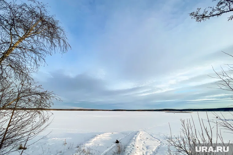 Приставы отложили продажу имущества на челябинском озере