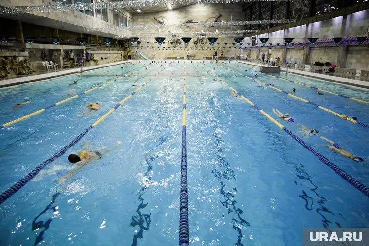 С 12 августа в Пермском крае возобновляют свою работу плавательные бассейны
