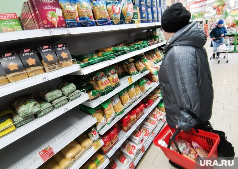 В России хотят заморозить цены на макароны, картофель и яйцо