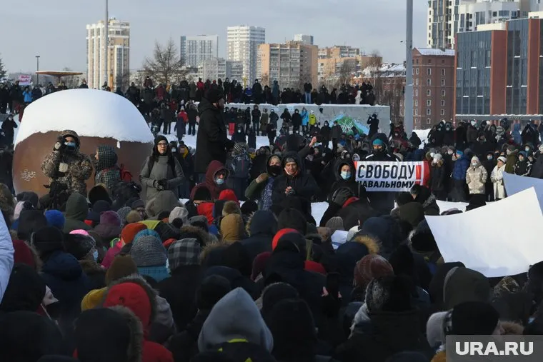 Сотрудники центра «Э» работали при задержании одной из сотрудниц местного штаба Навального
