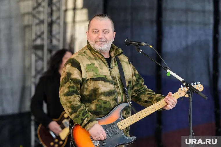 Азбука «говорит» голосом Вадима Самойлова из «Агаты Кристи»