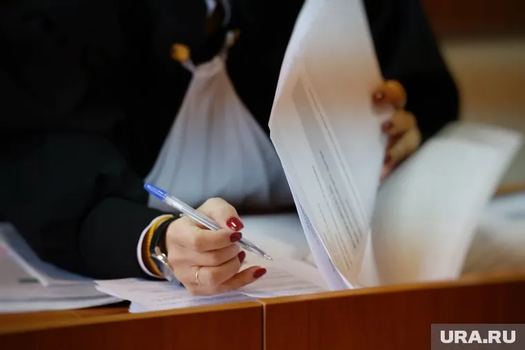 Видеоблогер Хисматова проиграла суд бывшему вице-мэру Нижневартовска Федорусу