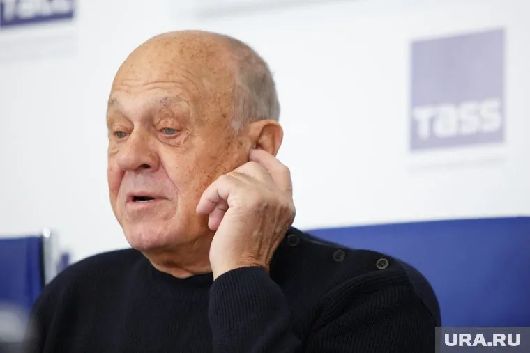 Владимир Меньшов умер от осложнений после COVID