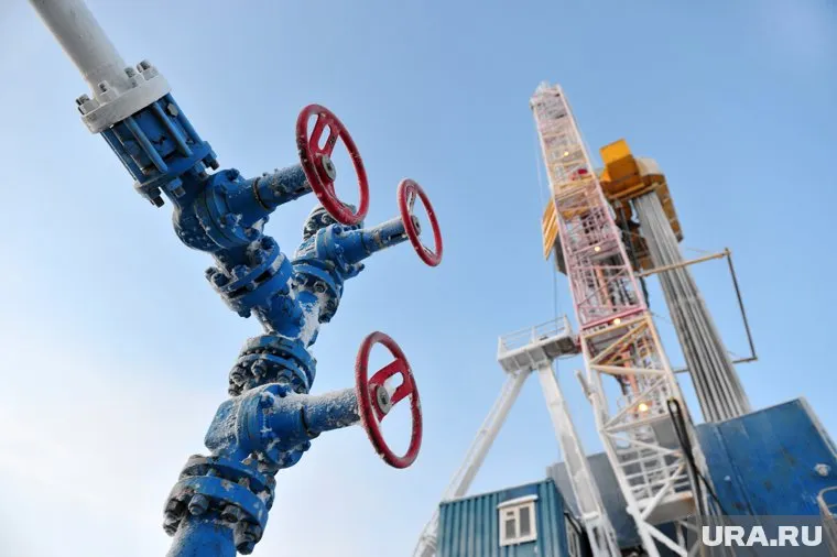 Италия планирует временно покупать у России газ за рубли