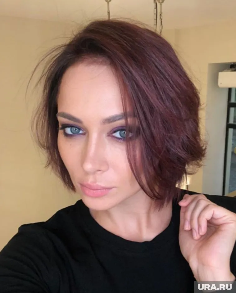 Настасья Самбурская обвинила ведущего «России 1» в том, что он сводит девушек с олигархами