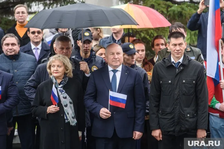 День Государственного флага — особое событие для первых лиц