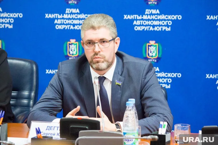 Мэра Нефтеюганска Сергея Дегтярева могут попытаться спасти с помощью созданного им общественного совета