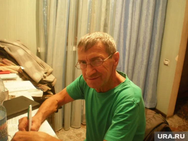 Пенсионер выбросил труп на площади и попытался покончить с собой