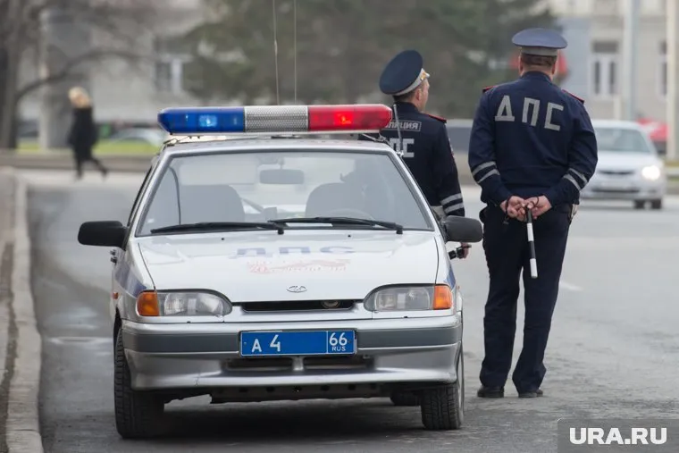 Во время задержания сотрудник ГИБДД избил подростка