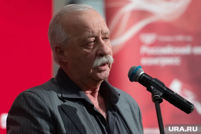 Леонид Якубович может уйти из «Поля Чудес»