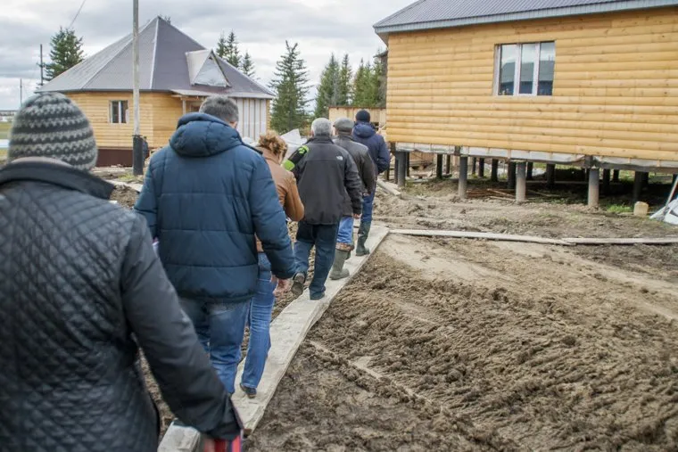 Поселок Пельвож, отдаленный район Салехарда. ЯНАО, деревянные дома, пельвож