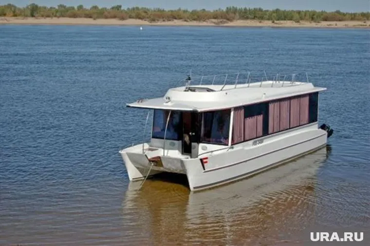 Катамаран-плавдачу «Елань-12» можно эксплуатировать только в светлое время суток