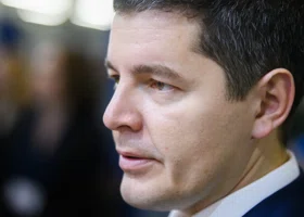 «Тысячи невинных жизней»: Артюхов призвал ямальцев беречь историческую правду 