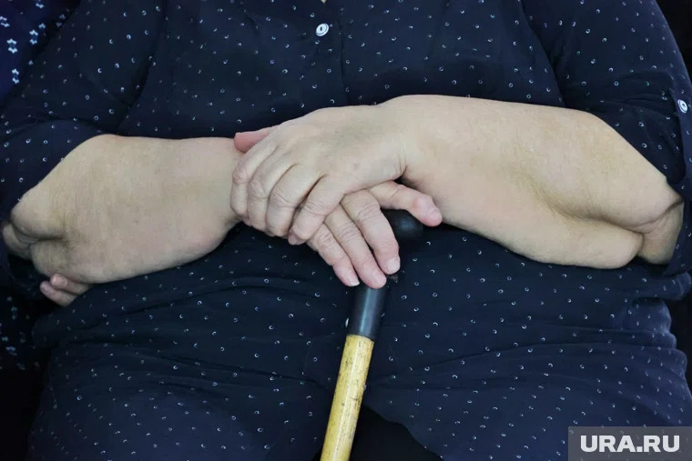 Кортизол не только стимулирует аппетит, но и способствует накоплению опасного брюшного жира