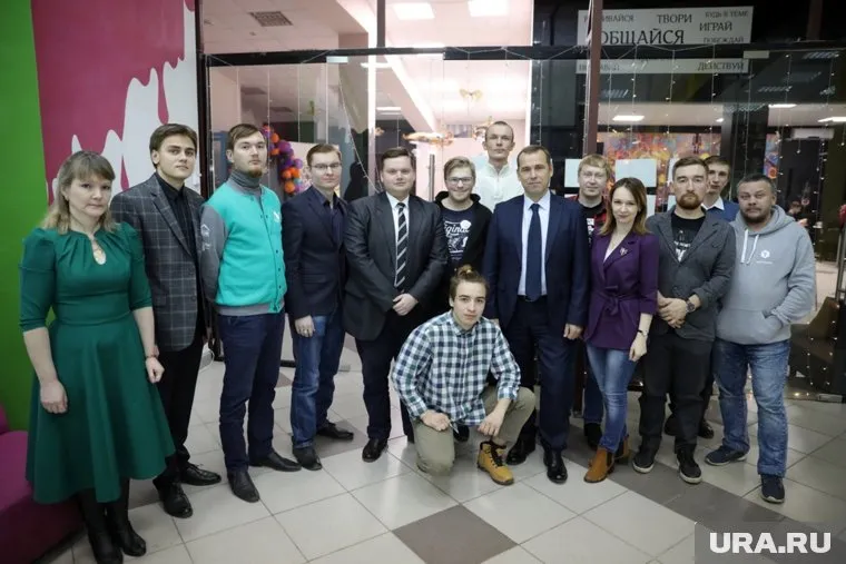 Вадим Шумков сделал фото с участниками встречи