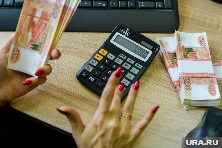 В ХМАО начала падать средняя зарплата