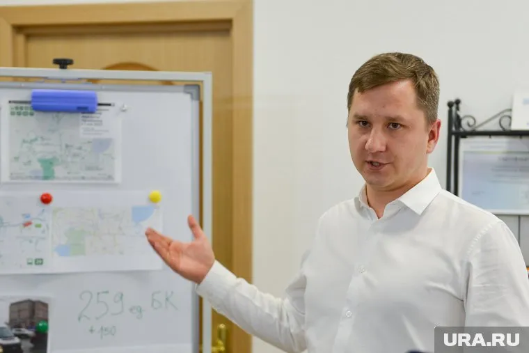 Министр Александр Егоров заявил, что маршрутчики устроили саботаж