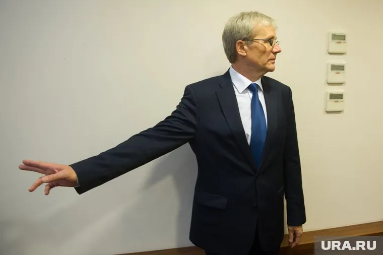 Еще год назад ведомство Охлопкова вынесло компании Найданова предостережение о недопустимости нарушения жилищных прав граждан