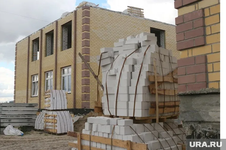 Жители ХМАО отказываются от строительства домов из-за роста цен на стройматериалы